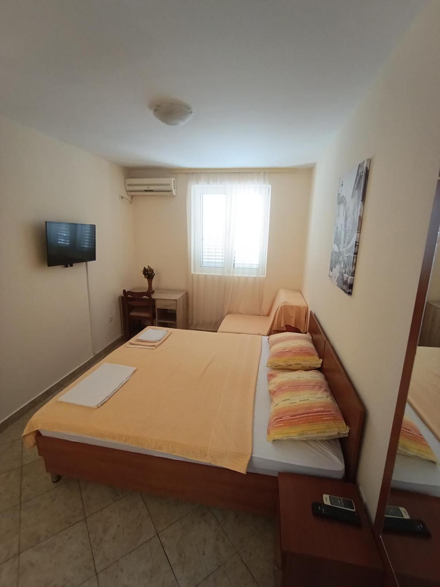 Rade Z Apartment Budva